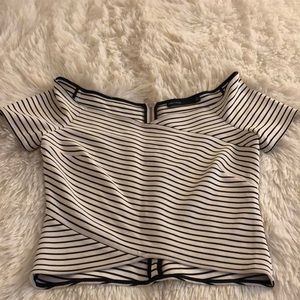 Karen Millen good condition stretchy size small / women